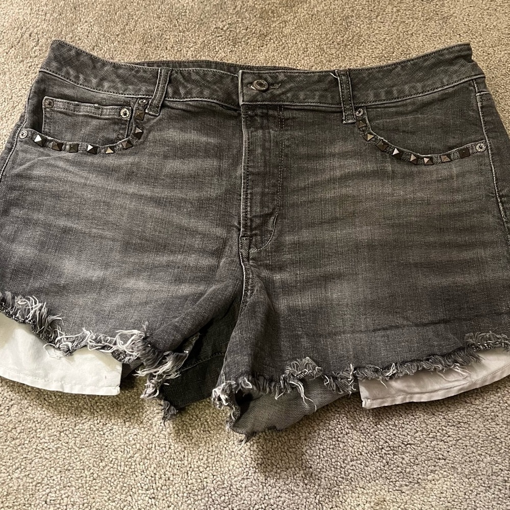American Eagle Vintage Hi Rise Festival Shorts Size 16